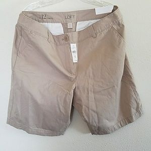Loft New khaki shorts BNWT Curvy size 12